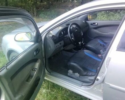 Сірий Шевроле Лачетті, об'ємом двигуна 1.8 л та пробігом 240 тис. км за 3950 $, фото 7 на Automoto.ua