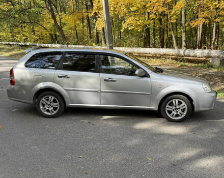 Серый Шевроле Лачетти, объемом двигателя 1.8 л и пробегом 230 тыс. км за 4200 $, фото 2 на Automoto.ua