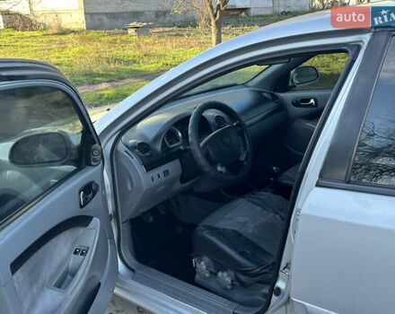 Сірий Шевроле Лачетті, об'ємом двигуна 1.8 л та пробігом 231 тис. км за 3900 $, фото 12 на Automoto.ua