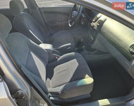 Серый Шевроле Лачетти, объемом двигателя 1.8 л и пробегом 212 тыс. км за 3500 $, фото 17 на Automoto.ua