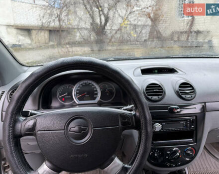 Серый Шевроле Лачетти, объемом двигателя 1.8 л и пробегом 330 тыс. км за 2900 $, фото 13 на Automoto.ua