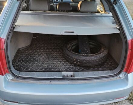 Серый Шевроле Лачетти, объемом двигателя 1.6 л и пробегом 240 тыс. км за 4400 $, фото 3 на Automoto.ua