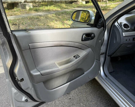 Серый Шевроле Лачетти, объемом двигателя 1.8 л и пробегом 230 тыс. км за 4200 $, фото 8 на Automoto.ua