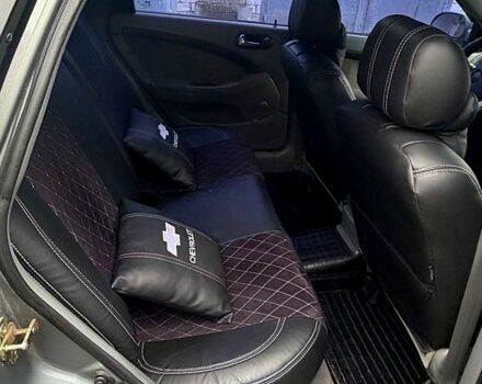 Серый Шевроле Лачетти, объемом двигателя 1.8 л и пробегом 190 тыс. км за 4800 $, фото 7 на Automoto.ua