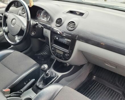 Серый Шевроле Лачетти, объемом двигателя 1.6 л и пробегом 244 тыс. км за 5500 $, фото 5 на Automoto.ua