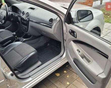 Серый Шевроле Лачетти, объемом двигателя 1.6 л и пробегом 244 тыс. км за 5500 $, фото 17 на Automoto.ua