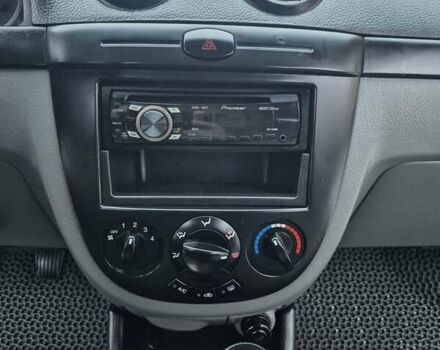 Серый Шевроле Лачетти, объемом двигателя 1.8 л и пробегом 52 тыс. км за 7500 $, фото 65 на Automoto.ua