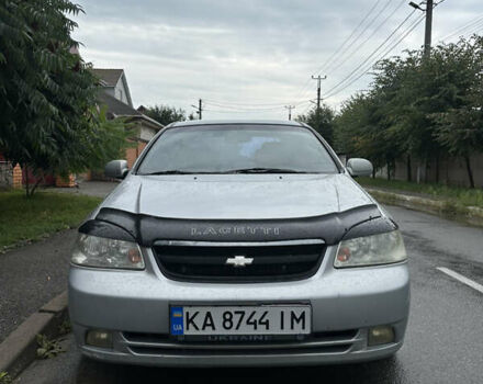 Серый Шевроле Лачетти, объемом двигателя 1.8 л и пробегом 290 тыс. км за 2900 $, фото 1 на Automoto.ua