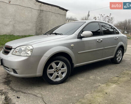 Серый Шевроле Лачетти, объемом двигателя 1.8 л и пробегом 294 тыс. км за 3900 $, фото 1 на Automoto.ua