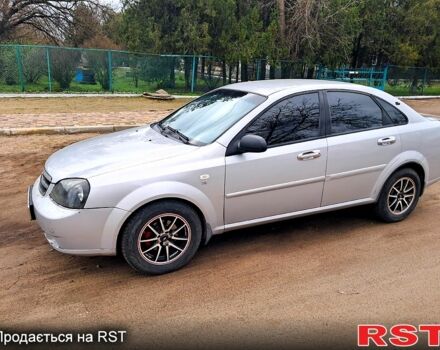 Серый Шевроле Лачетти, объемом двигателя 1.6 л и пробегом 395 тыс. км за 3600 $, фото 1 на Automoto.ua