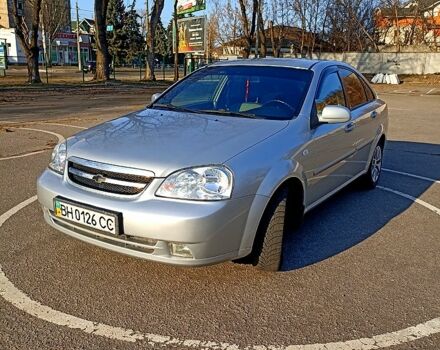 Серый Шевроле Лачетти, объемом двигателя 1.8 л и пробегом 120 тыс. км за 3900 $, фото 1 на Automoto.ua