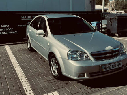Серый Шевроле Лачетти, объемом двигателя 1.8 л и пробегом 309 тыс. км за 4499 $, фото 1 на Automoto.ua