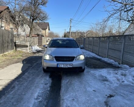 Серый Шевроле Лачетти, объемом двигателя 1.8 л и пробегом 250 тыс. км за 2750 $, фото 1 на Automoto.ua