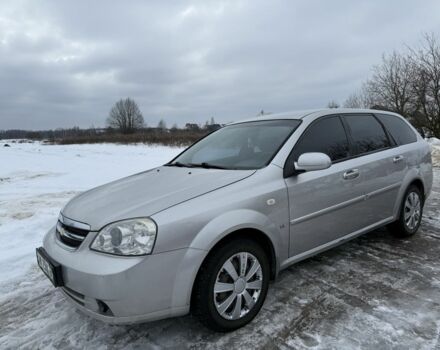 Серый Шевроле Лачетти, объемом двигателя 1.8 л и пробегом 300 тыс. км за 2990 $, фото 1 на Automoto.ua