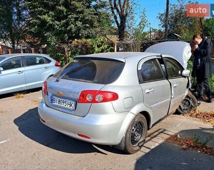 Сірий Шевроле Лачетті, об'ємом двигуна 1.6 л та пробігом 300 тис. км за 2000 $, фото 1 на Automoto.ua