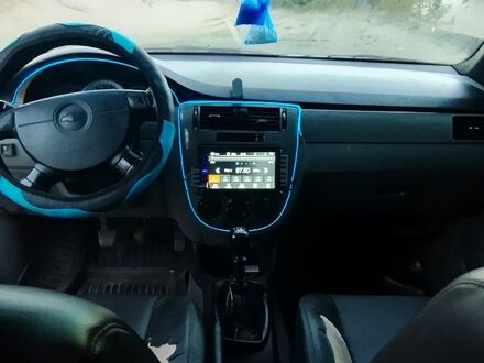 Серый Шевроле Лачетти, объемом двигателя 1.8 л и пробегом 454 тыс. км за 3000 $, фото 1 на Automoto.ua