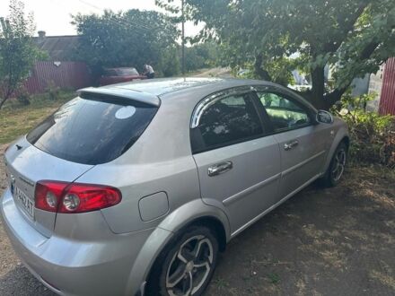 Серый Шевроле Лачетти, объемом двигателя 1.8 л и пробегом 147 тыс. км за 3500 $, фото 1 на Automoto.ua