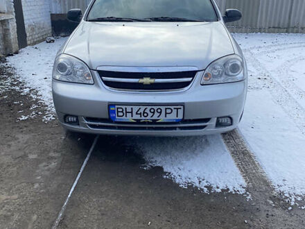 Серый Шевроле Лачетти, объемом двигателя 1.6 л и пробегом 385 тыс. км за 3750 $, фото 1 на Automoto.ua