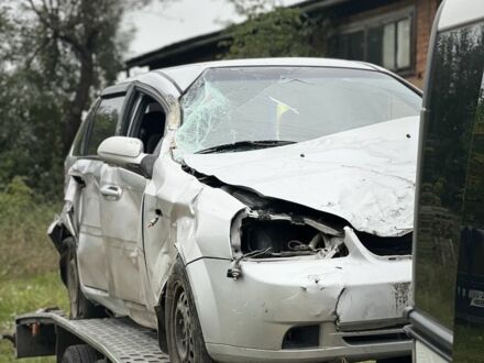 Шевроле Лачетти 2007 в Ровно на Automoto.ua Серый Шевроле Лачетти, объемом двигателя 1.8 л и пробегом 250 тыс. км за 1400 $, фото 1 на Automoto.ua