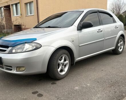 Серый Шевроле Лачетти, объемом двигателя 1.6 л и пробегом 247 тыс. км за 4500 $, фото 1 на Automoto.ua