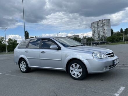 Шевроле Лачетті 2007 у Софіївська Борщагівка на Automoto.ua Сірий Шевроле Лачетті, об'ємом двигуна 1.8 л та пробігом 3 тис. км за 4300 $, фото 1 на Automoto.ua