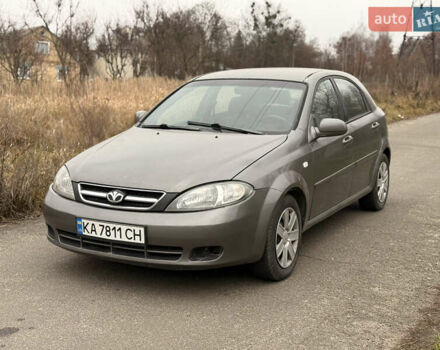 Сірий Шевроле Лачетті, об'ємом двигуна 1.6 л та пробігом 250 тис. км за 2250 $, фото 1 на Automoto.ua