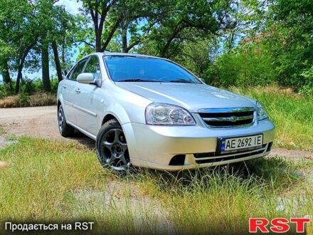 Шевроле Лачетти 2008 в Новгородка на Automoto.ua Серый Шевроле Лачетти, объемом двигателя 1.8 л и пробегом 190 тыс. км за 4400 $, фото 1 на Automoto.ua