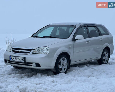 Серый Шевроле Лачетти, объемом двигателя 1.8 л и пробегом 290 тыс. км за 4000 $, фото 1 на Automoto.ua