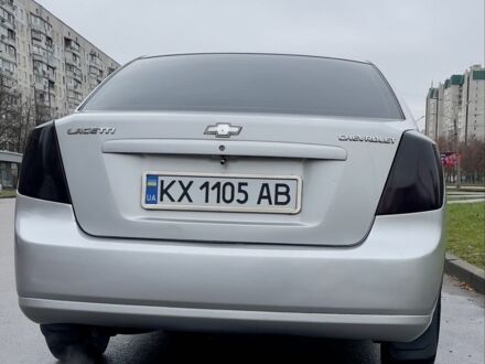 Серый Шевроле Лачетти, объемом двигателя 1.6 л и пробегом 300 тыс. км за 3900 $, фото 1 на Automoto.ua