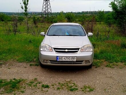 Серый Шевроле Лачетти, объемом двигателя 1.8 л и пробегом 180 тыс. км за 4500 $, фото 1 на Automoto.ua