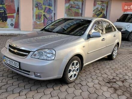 Серый Шевроле Лачетти, объемом двигателя 1.79 л и пробегом 106 тыс. км за 4000 $, фото 1 на Automoto.ua