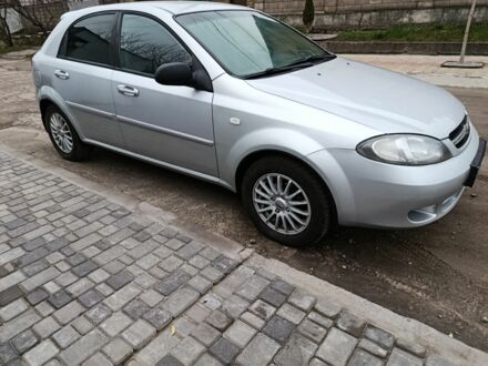 Сірий Шевроле Лачетті, об'ємом двигуна 1 л та пробігом 275 тис. км за 3999 $, фото 1 на Automoto.ua