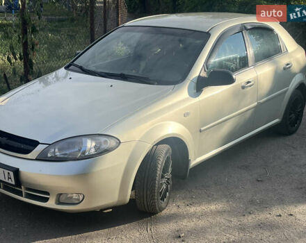 Серый Шевроле Лачетти, объемом двигателя 1.6 л и пробегом 260 тыс. км за 4200 $, фото 1 на Automoto.ua