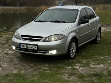 Серый Шевроле Лачетти, объемом двигателя 1.6 л и пробегом 280 тыс. км за 3600 $, фото 1 на Automoto.ua