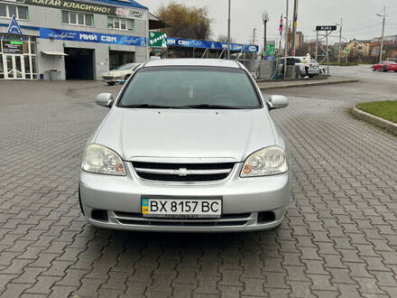 Серый Шевроле Лачетти, объемом двигателя 1.8 л и пробегом 250 тыс. км за 4600 $, фото 1 на Automoto.ua