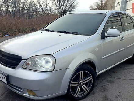 Серый Шевроле Лачетти, объемом двигателя 1.6 л и пробегом 180 тыс. км за 3100 $, фото 1 на Automoto.ua