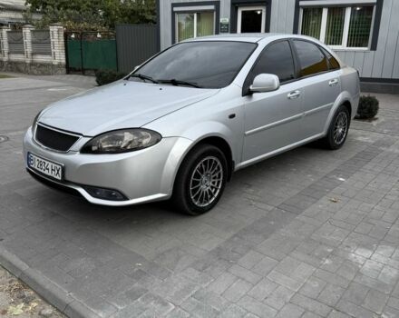 Серый Шевроле Лачетти, объемом двигателя 1.5 л и пробегом 200 тыс. км за 4400 $, фото 1 на Automoto.ua