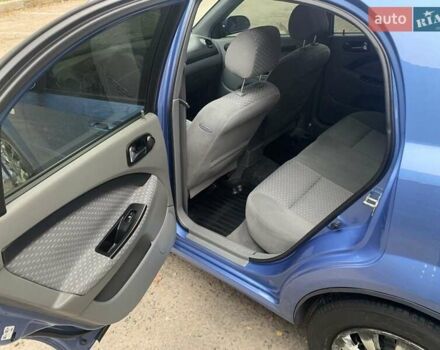Синий Шевроле Лачетти, объемом двигателя 1.8 л и пробегом 152 тыс. км за 5500 $, фото 6 на Automoto.ua