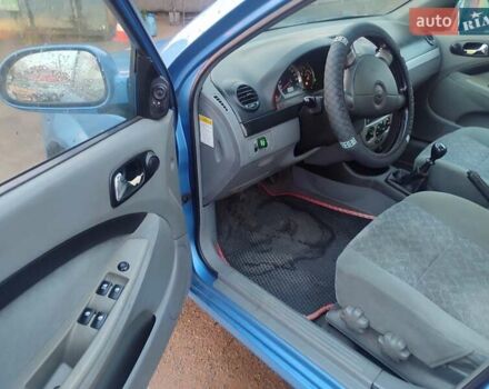 Синий Шевроле Лачетти, объемом двигателя 1.6 л и пробегом 250 тыс. км за 3000 $, фото 4 на Automoto.ua
