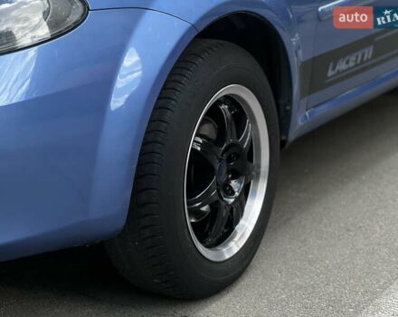 Синий Шевроле Лачетти, объемом двигателя 1.6 л и пробегом 190 тыс. км за 6200 $, фото 5 на Automoto.ua