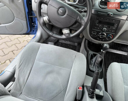 Синий Шевроле Лачетти, объемом двигателя 1.6 л и пробегом 187 тыс. км за 3300 $, фото 23 на Automoto.ua