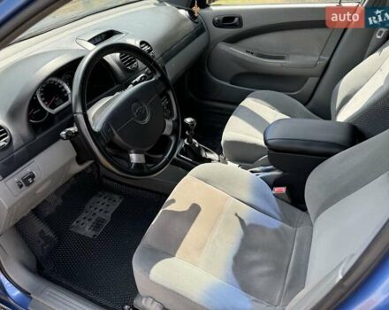 Синий Шевроле Лачетти, объемом двигателя 0 л и пробегом 219 тыс. км за 4300 $, фото 8 на Automoto.ua