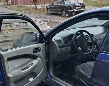 Синий Шевроле Лачетти, объемом двигателя 1.6 л и пробегом 350 тыс. км за 2300 $, фото 11 на Automoto.ua