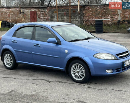 Синий Шевроле Лачетти, объемом двигателя 1.8 л и пробегом 188 тыс. км за 4999 $, фото 4 на Automoto.ua