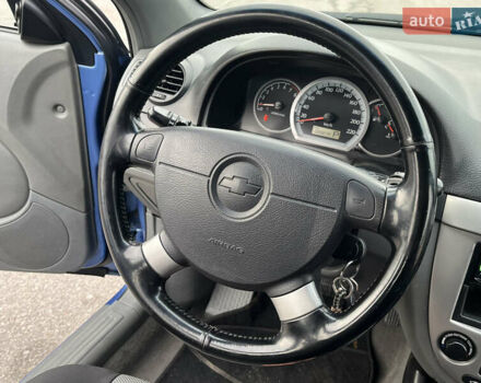 Синий Шевроле Лачетти, объемом двигателя 1.8 л и пробегом 188 тыс. км за 4999 $, фото 36 на Automoto.ua