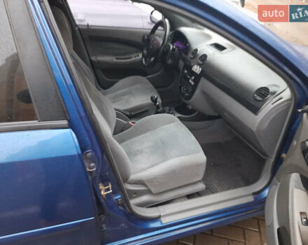 Синий Шевроле Лачетти, объемом двигателя 1.4 л и пробегом 251 тыс. км за 3000 $, фото 4 на Automoto.ua