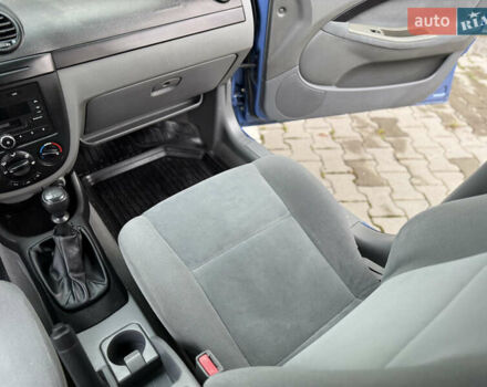 Синий Шевроле Лачетти, объемом двигателя 1.6 л и пробегом 187 тыс. км за 3300 $, фото 24 на Automoto.ua