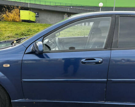 Синій Шевроле Лачетті, об'ємом двигуна 1.6 л та пробігом 246 тис. км за 3200 $, фото 4 на Automoto.ua