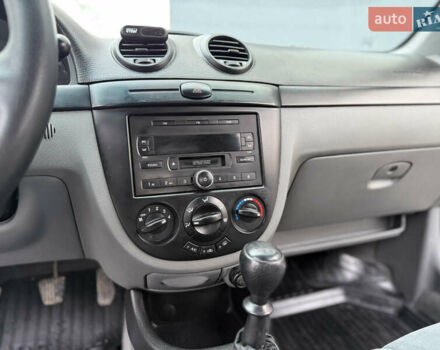 Синий Шевроле Лачетти, объемом двигателя 1.6 л и пробегом 187 тыс. км за 3300 $, фото 25 на Automoto.ua