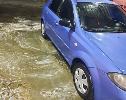 Синий Шевроле Лачетти, объемом двигателя 1.6 л и пробегом 196 тыс. км за 4000 $, фото 2 на Automoto.ua